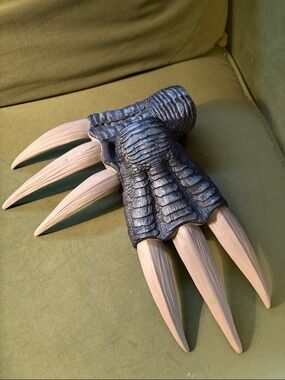 Kids Raptor Claw Costume Accessory -Jurassic World